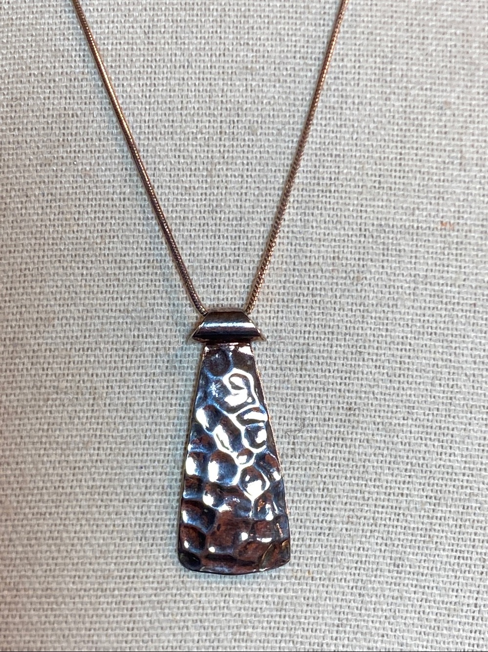 Silpada N1592 Sterling Silver Hammered Curved Pendant Chain Necklace 17"
